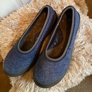 Bzees women’s loafers sz 9.5 NIB